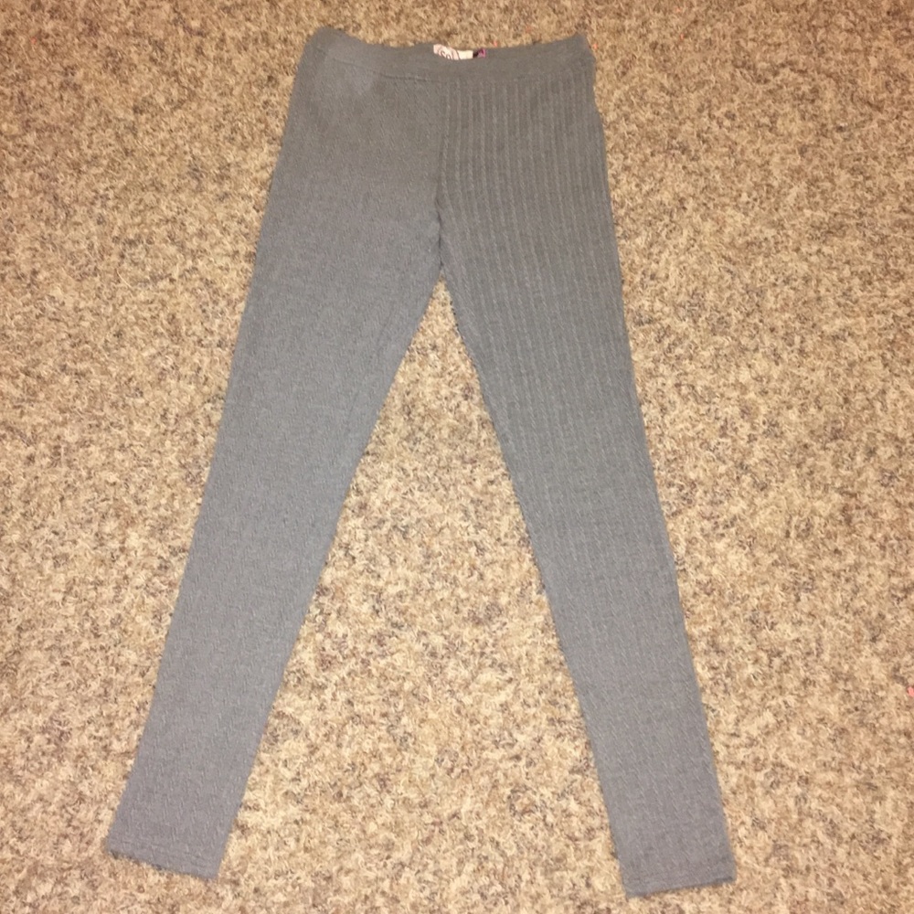 NWOT S0 Grey Leggings.
